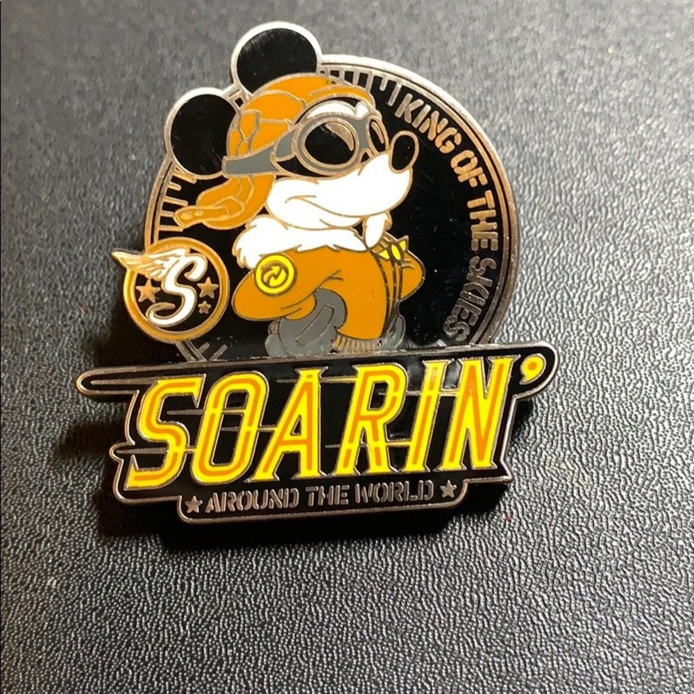 Mickey Mouse Disney pin